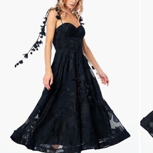 Chic Black Floral Midi Dress